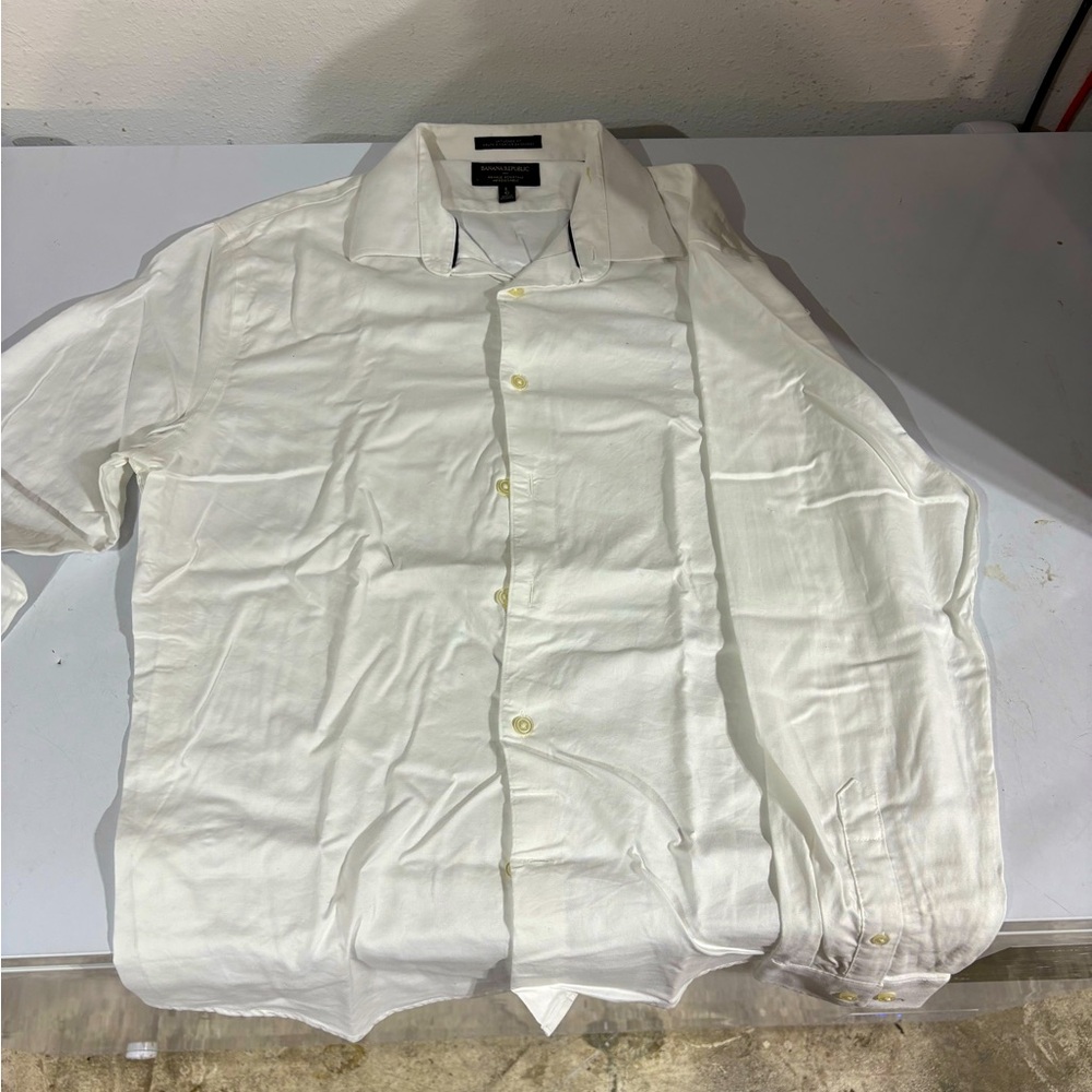 Banana Republic Button Up Size Large